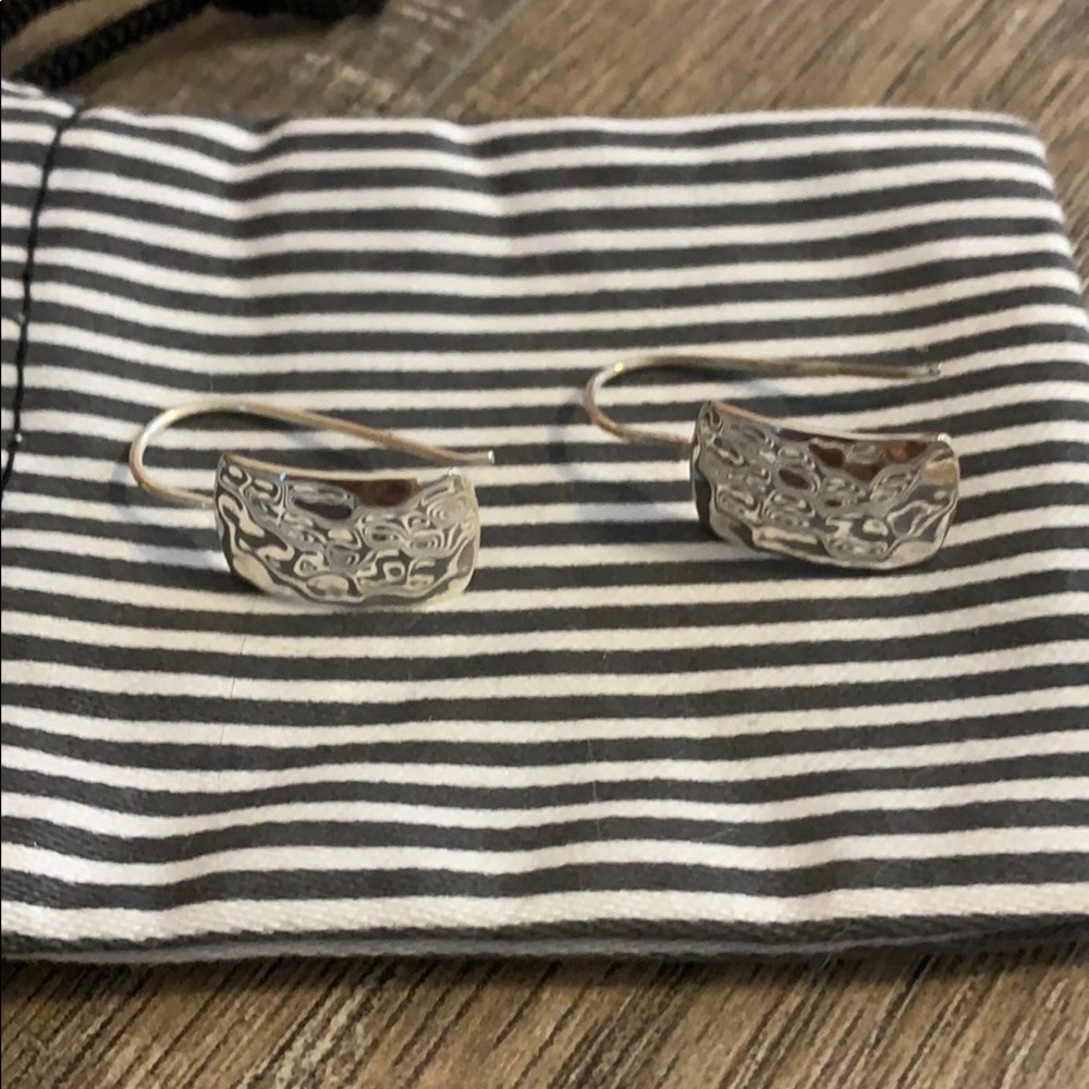 Hammered rectangle Silpada earrings